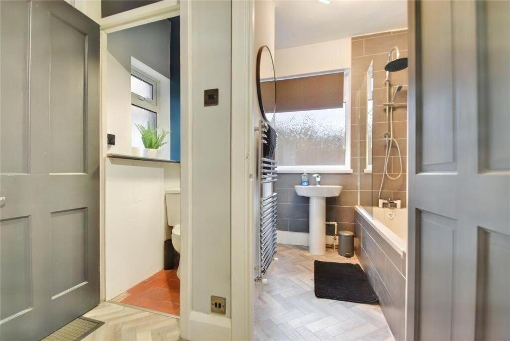 Kingsdown Apartment グレート・マルバーン エクステリア 写真